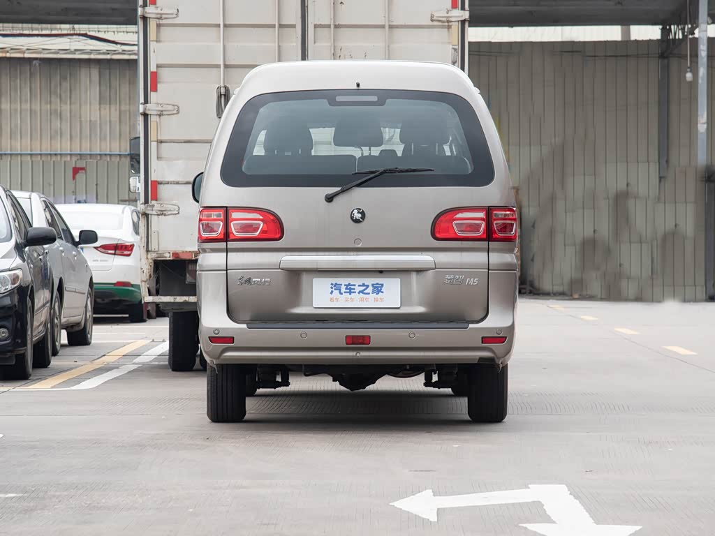 东风风行 菱智 2024款 m5l 1.5t 手动豪华型 7座