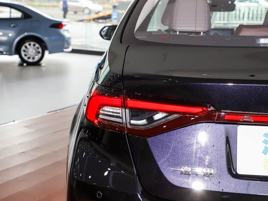 一汽丰田 亚洲狮 2021款 2.0l 旗舰版