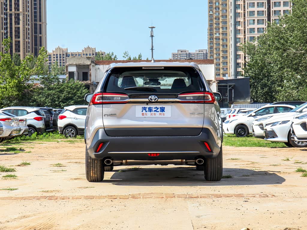 广汽丰田 威兰达 2021款 2.0l cvt两驱豪华版