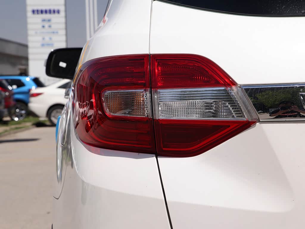 江铃福特 撼路者 2020款 2.3t 汽油自动四驱旗舰版 7座