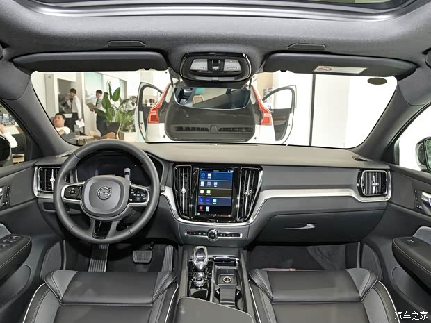 沃尔沃v60现30.43万起 欢迎到店垂询