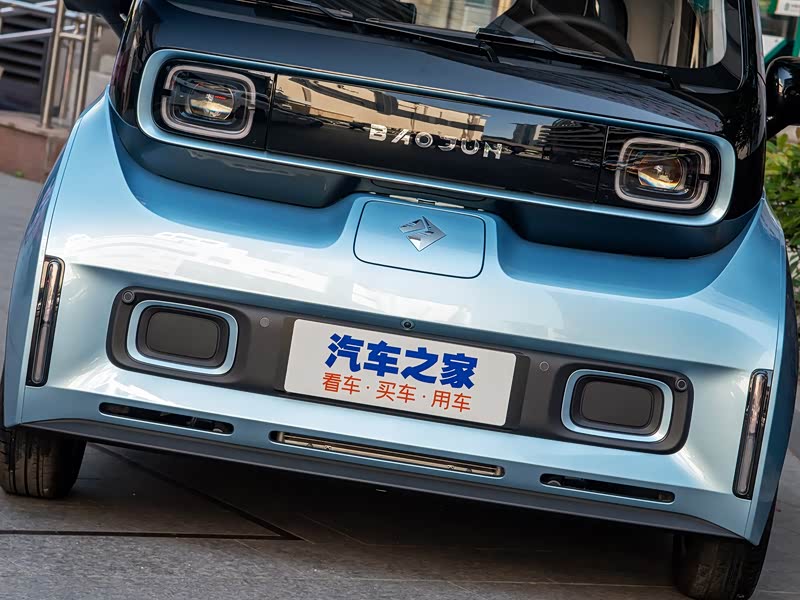 上汽通用五菱 新宝骏e300 2020款 星际未来版