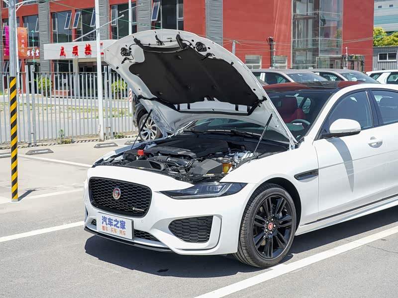 奇瑞捷豹路虎 捷豹xel 2021款 2.0t 250ps 曜黑运动版