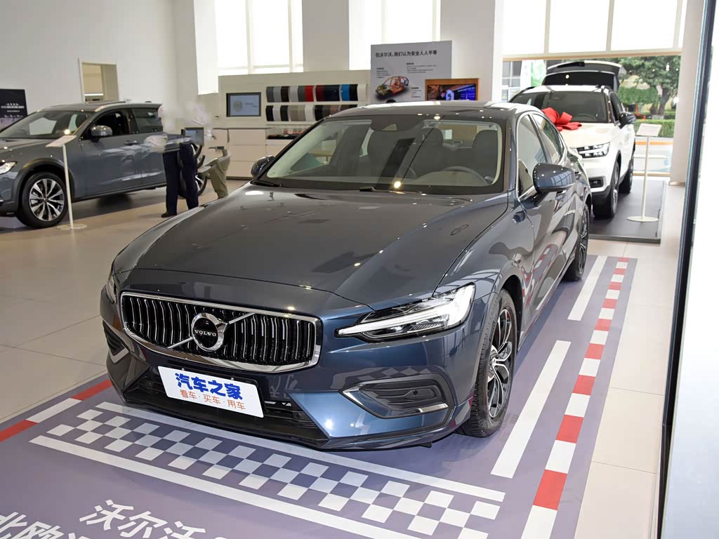 沃尔沃亚太 沃尔沃s60 2022款 b4 智逸豪华版