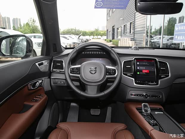 购沃尔沃xc90新能源享18.6万优惠 可试驾