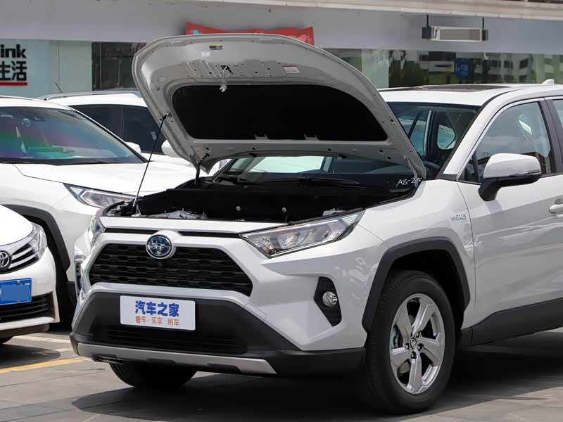 一汽丰田 rav4荣放 2021款 双擎 2.5l e-cvt两驱精英版