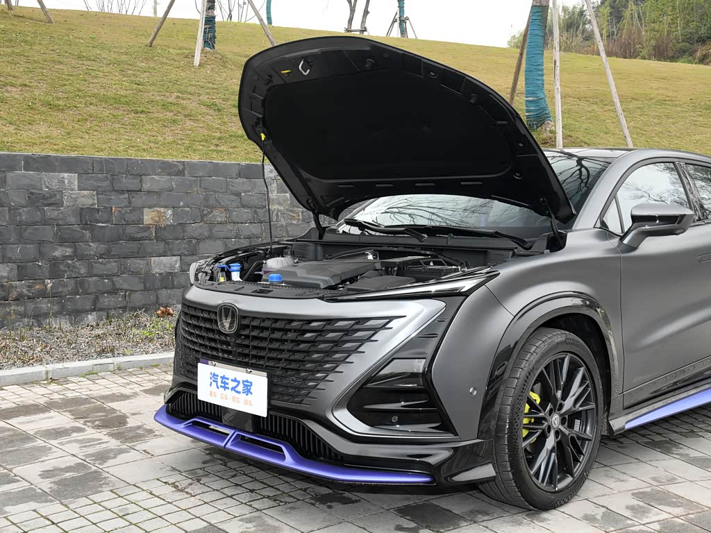 长安汽车 长安uni-t 2023款 第二代 1.5t 运动版 旗舰型
