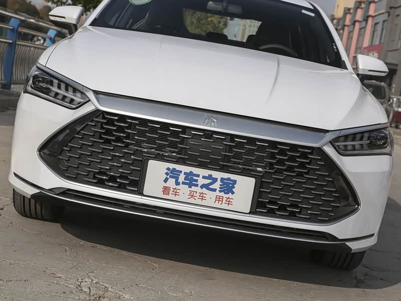 比亚迪 秦plus 2023款 冠军版 dm-i 120km领先型