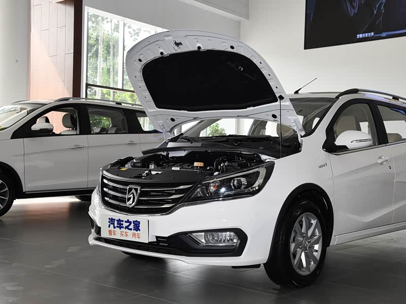 【图解图片_五菱汽车绍兴五菱销售中心宝骏310w图片】-汽车之家