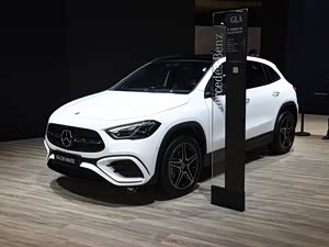 奔驰gla欢迎到店垂询售价2878万元起