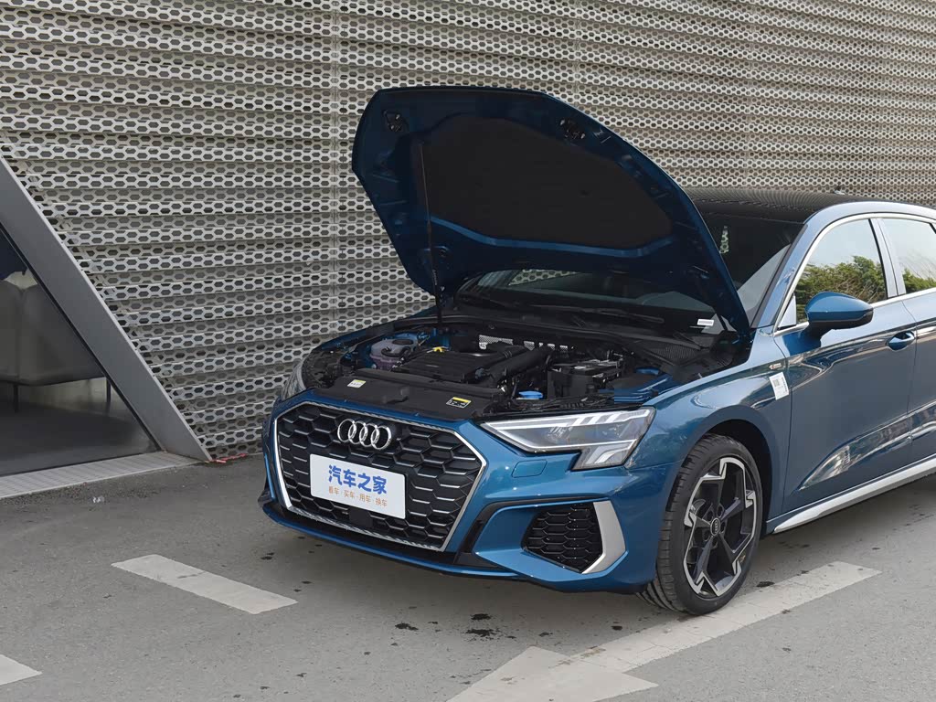 一汽奥迪 奥迪a3 2023款 sportback 35 tfsi 豪华运动型