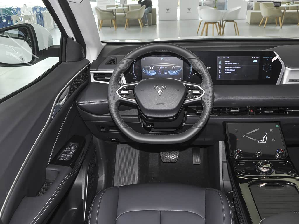 合众汽车 哪吒u 2022款 哪吒u-Ⅱ 400 行业版