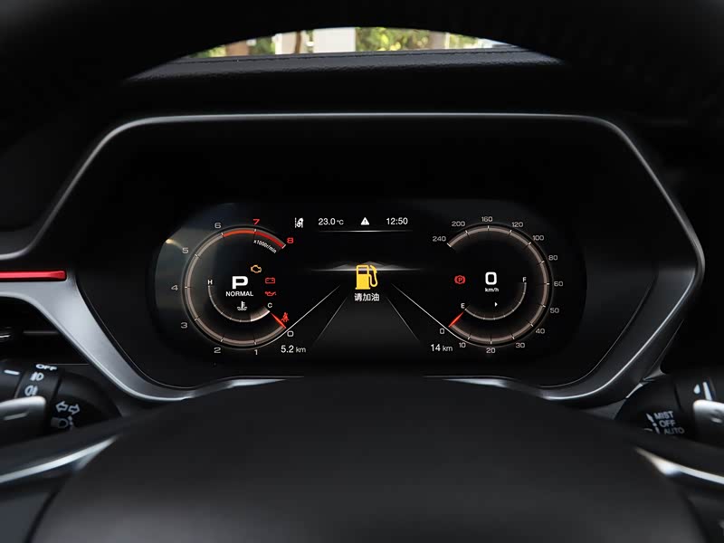 广汽乘用车 传祺gs4 coupe 2020款 270t 自动尊享版 中控方向盘已经是