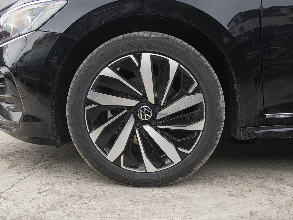 上汽大众 帕萨特 2023款 380tsi 豪华版