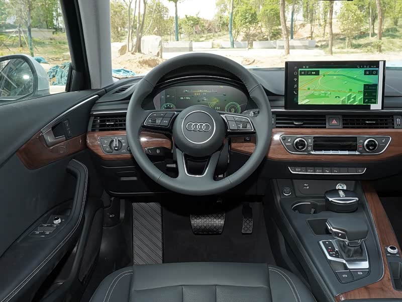 一汽-大众奥迪 奥迪a4l 2020款 40 tfsi 豪华致雅型 黑色 中控方向盘