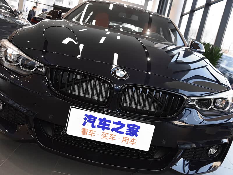 >宝马4系>2020款430igrancoupem运动曜夜版>碳黑色>其它细节>2020款