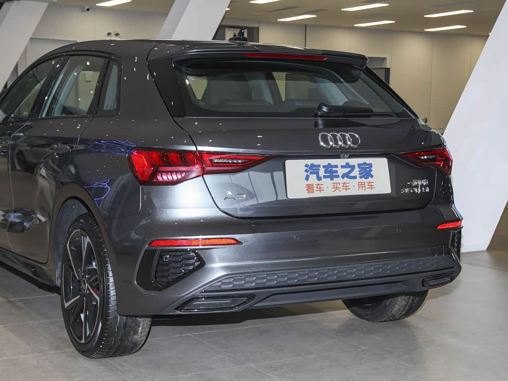 一汽奥迪 奥迪a3 2023款 sportback 35 tfsi 时尚运动型