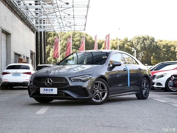 奔驰cla欢迎到店垂询售价2998万元起