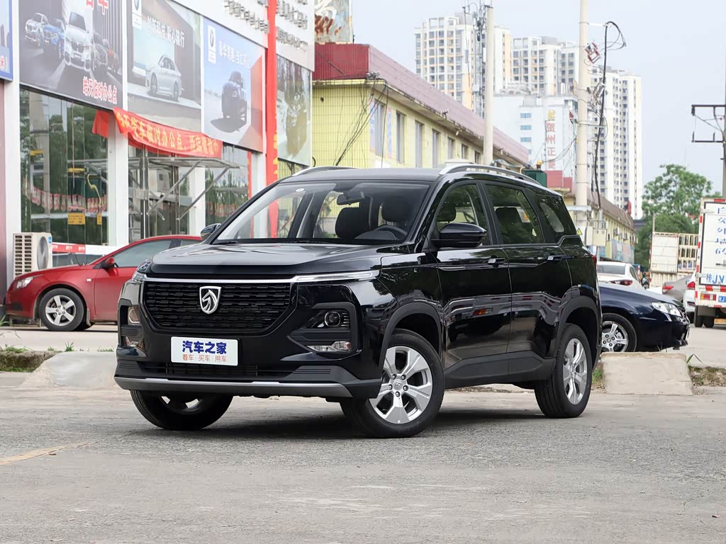 上汽通用五菱 宝骏530 2020款 1.5t 手动豪华型 6座