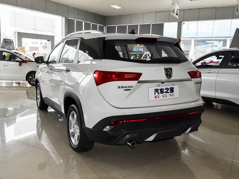 上汽通用五菱 宝骏530 2019款 1.5t 手动豪华型 7座 国vi