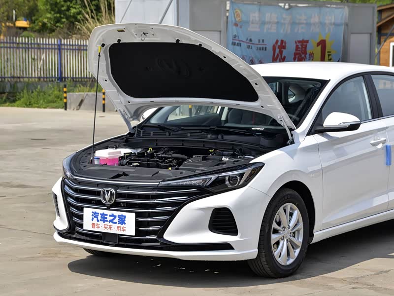 长安汽车 逸动 2020款 plus 1.6l gdi 手动精英型