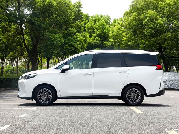 【大家5欢迎垂询 优惠高达5000元_上汽大通泉州直营店