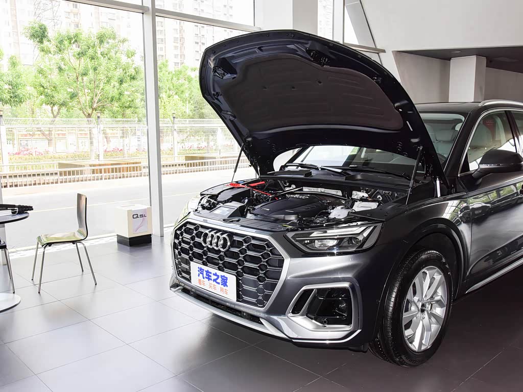 一汽奥迪 奥迪q5l 2021款 40 tfsi 时尚动感型