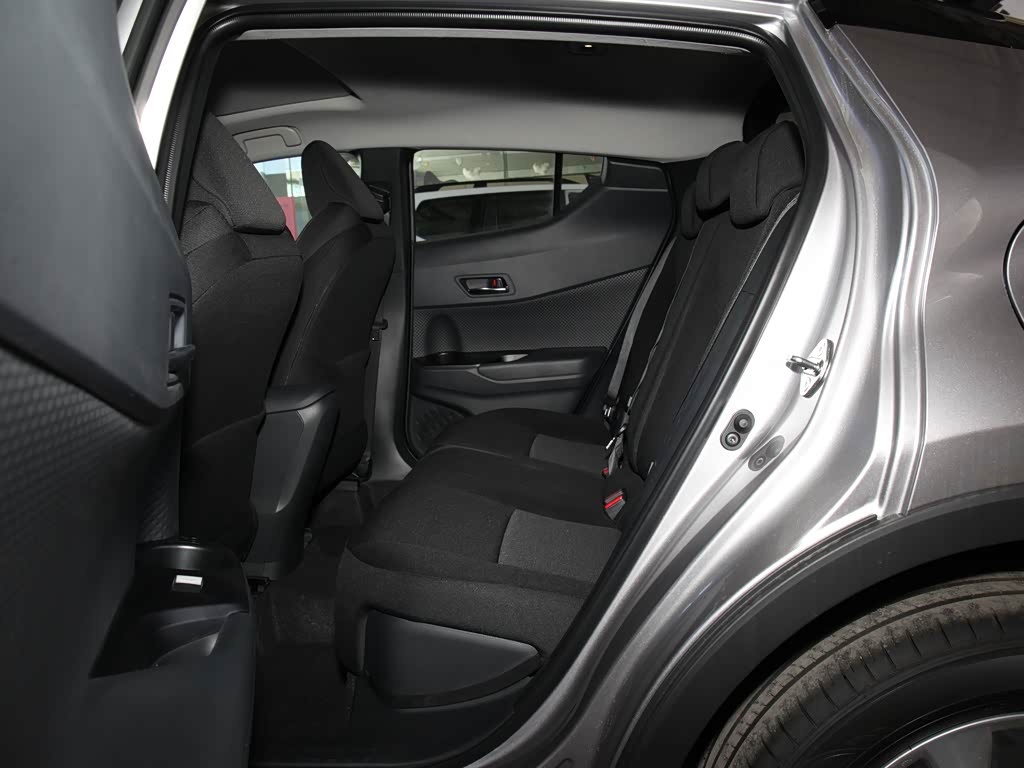 一汽丰田 奕泽izoa 2021款 2.0l 奕享版