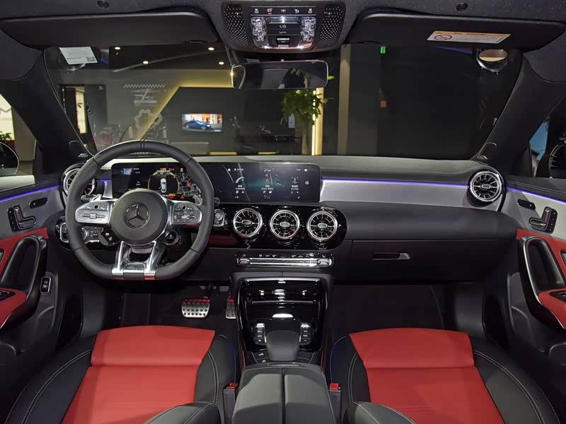梅赛德斯-amg 奔驰cla amg 2021款 amg cla 35 4matic 中控方向盘已经