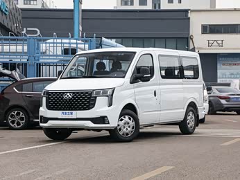 新途v80 2024款 商旅 6mt 加长轴中顶147ps 14/17/18座 非营运