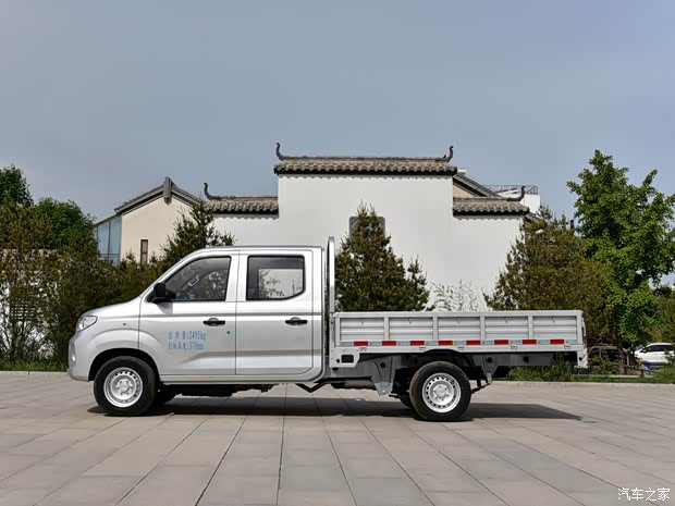 东风小康c72热销中售价508万起