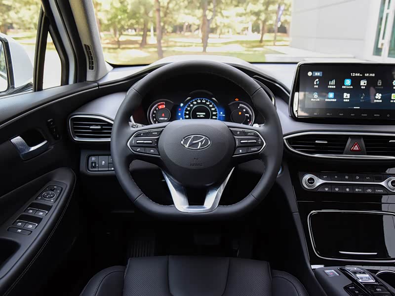 北京现代 胜达 2020款 380 tgdi 自动四驱top htrac旗舰版