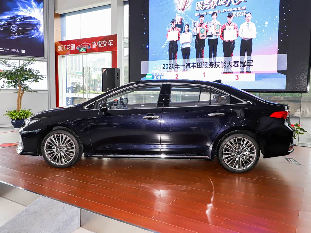 一汽丰田 亚洲狮 2021款 2.0l 旗舰版