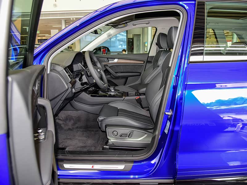 一汽-大众奥迪 奥迪q5l 2021款 45 tfsi 臻选动感型