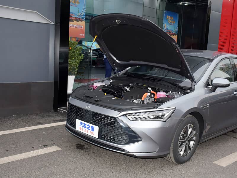 比亚迪王朝无锡恒迪江海店>比亚迪>秦plus>2021款dm-i55km尊贵型>时光