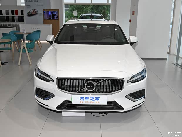 沃尔沃s60新能源让79万欢迎到店赏车
