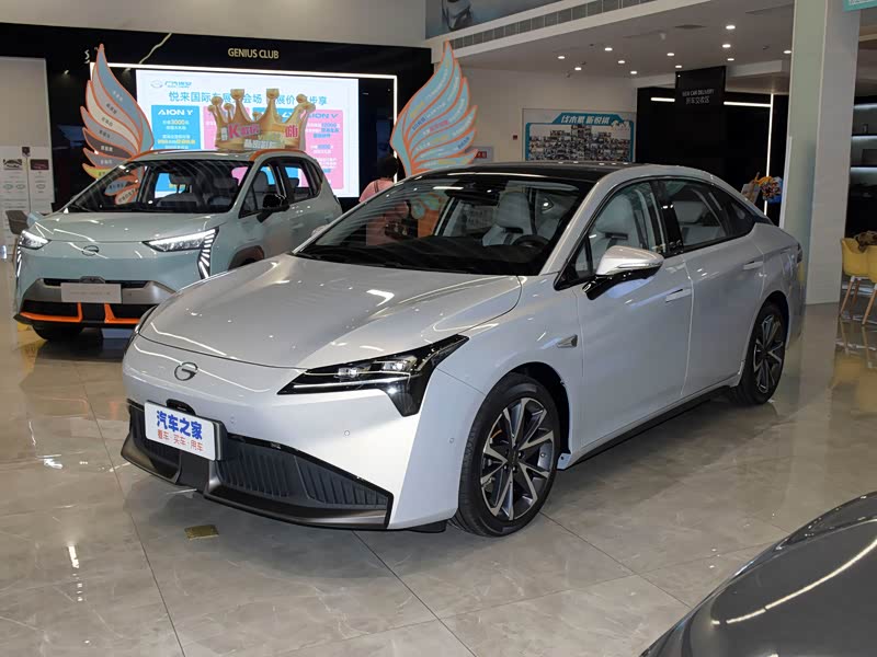 广汽埃安 aion s 2021款 plus 70 科技版