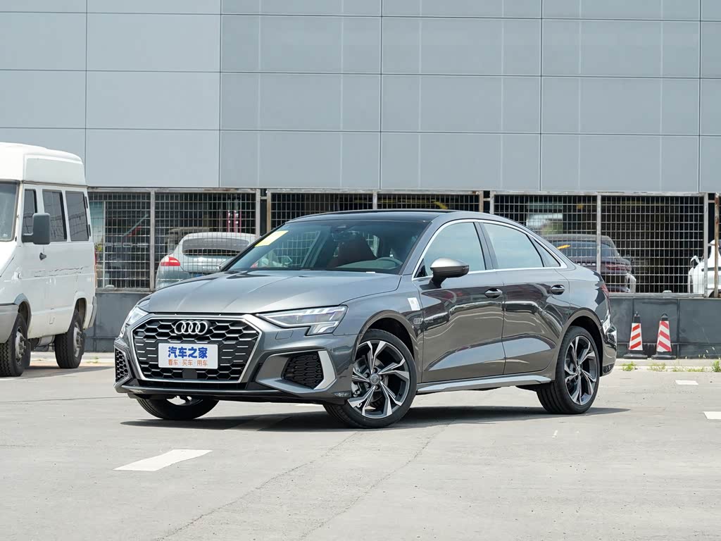一汽奥迪 奥迪a3 2021款 a3l limousine 35 tfsi 进享人生版