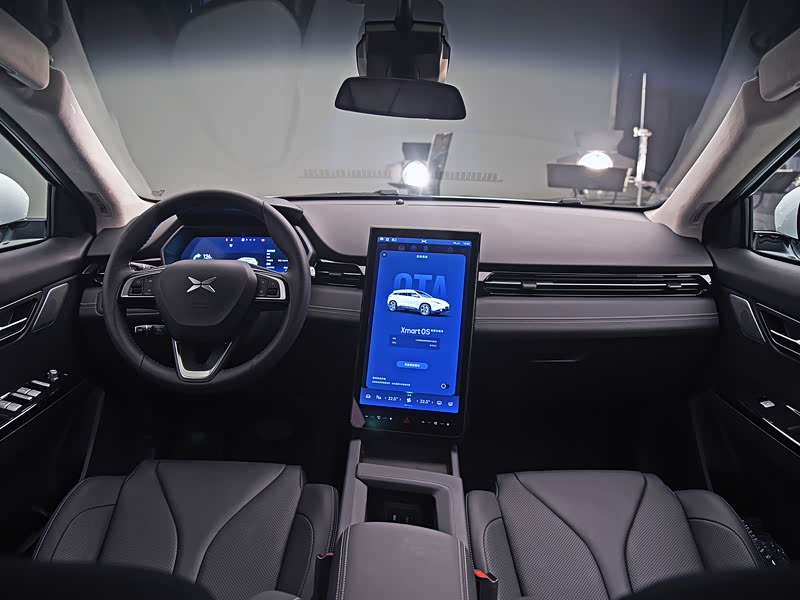 小鹏汽车 小鹏g3 2021款 g3i 520n 中控方向盘已经是最后一张,您还