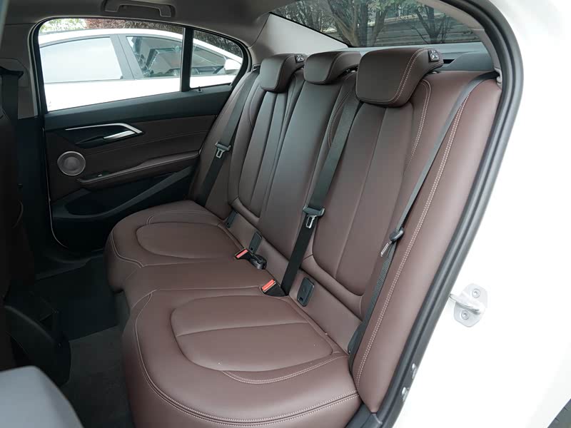 华晨宝马 宝马1系 2021款 改款 125i m运动曜夜版