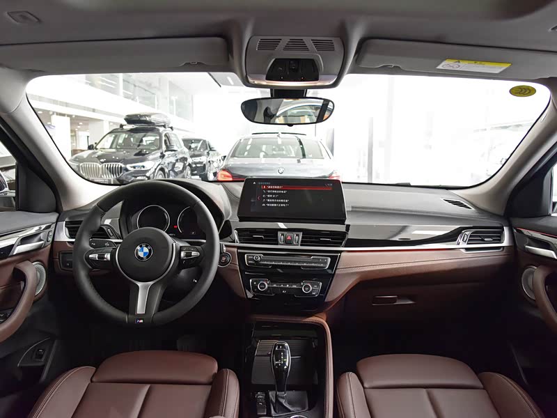 华晨宝马 宝马x2 2021款 sdrive25i m越野套装 中控方向盘已经是最后