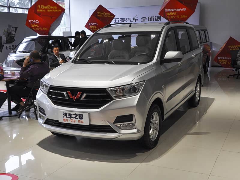 上汽通用五菱 五菱宏光 2021款 1.5l s舒适型lar