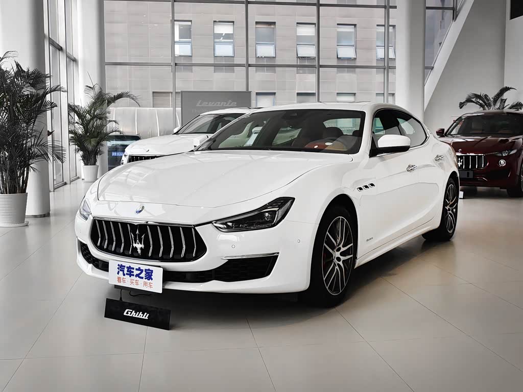 玛莎拉蒂 ghibli 2018款 3.0t 350hp 豪华版