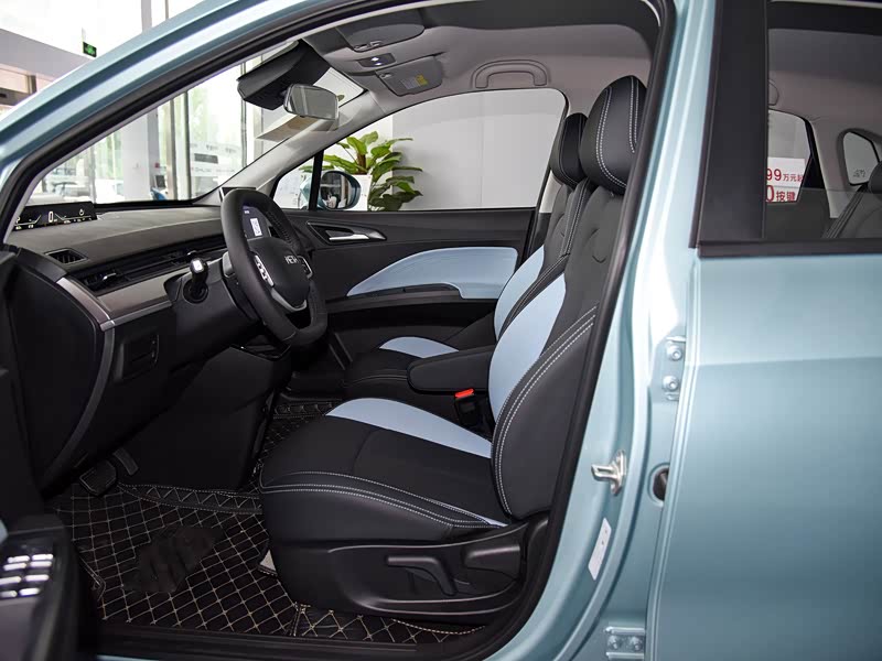 惠哪吒汽车4s店>合众汽车>哪吒v>2021款长续航智享版升级型>车厢座椅>