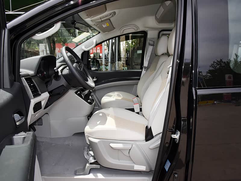 江汽集团 瑞风m4 2021款 2.0l 手动商务版