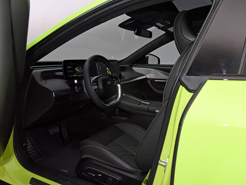 小鹏汽车 小鹏p7 2023款 p7i 610 鹏翼性能版