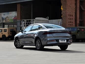 当前位置:>肇庆>比亚迪王朝四会市腾瑞店>车型报价>2021款dm-i120km