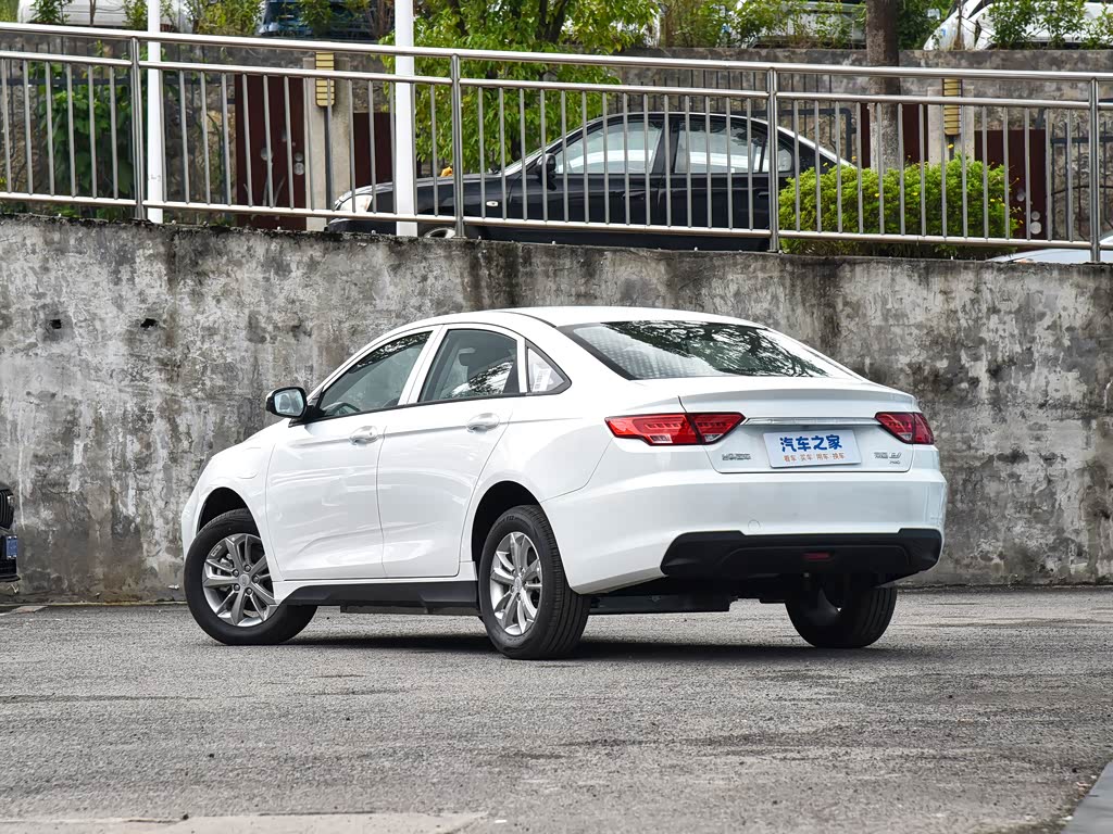 吉利汽车 帝豪新能源 2022款 ev pro 出租版 磷酸铁锂