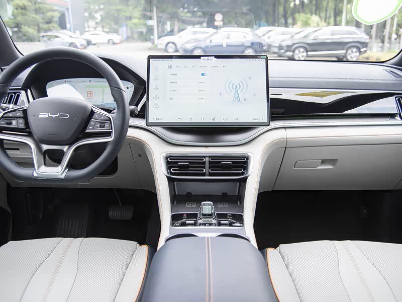 比亚迪 宋plus新能源 2023款 冠军版 dm-i 150km 旗舰plus 5g