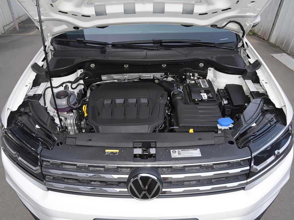 上汽大众 途岳 2022款 330tsi 四驱豪华版